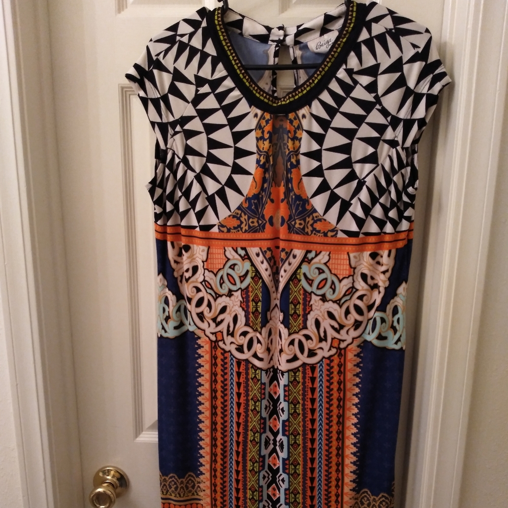 Short sleeve multi color dress